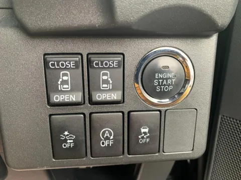 Toyota Pixis Mega