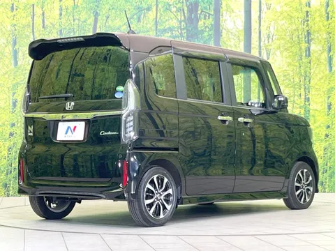 Honda N-BOX Custom