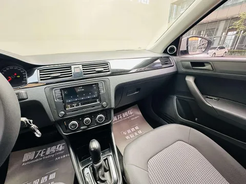 Volkswagen Santana