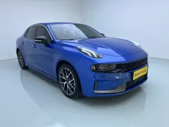 Lynk & Co 03