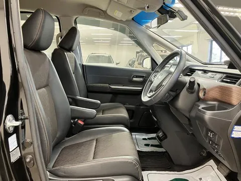Honda Freed Plus