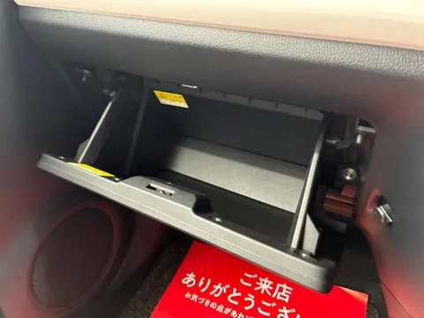 Daihatsu Mira Tocot