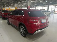 Mercedes-Benz Mercedes-Benz GLA