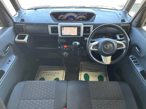 Toyota Pixis Mega