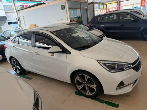 Chery Arrizo 5