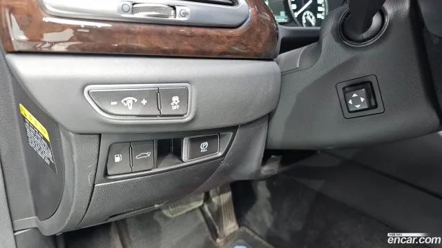 Genesis G90 (EQ900)