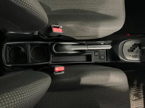 Toyota Yaris (Vitz)