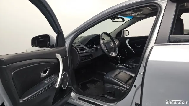 Renault SM3