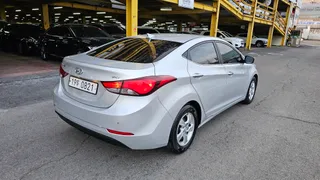 Hyundai Elantra (Avante)