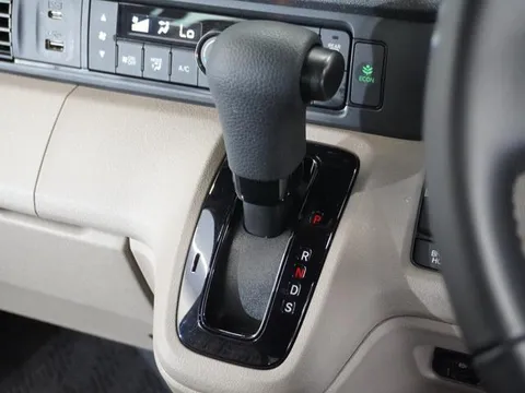 Honda N-BOX Joy