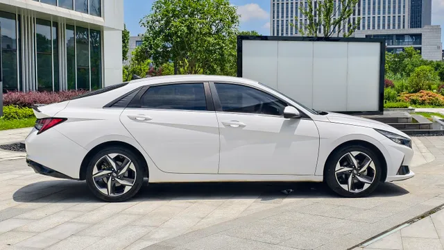 Hyundai Elantra (Avante)