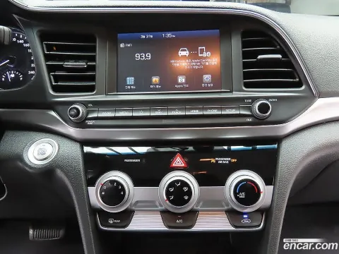 Hyundai Elantra (Avante)