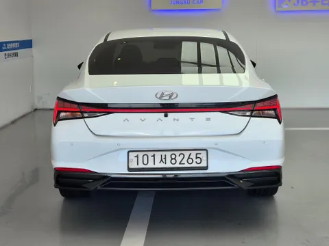 Hyundai Elantra (Avante)