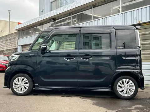 Suzuki Spacia Custom