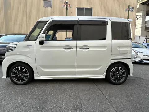 Suzuki Spacia Custom