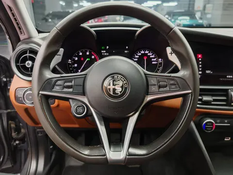 Alfa Romeo Giulia