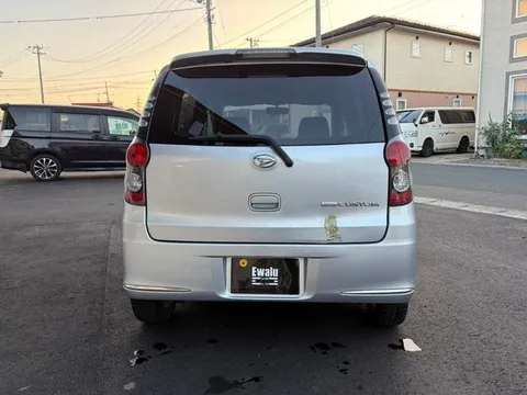 Daihatsu Mira Custom