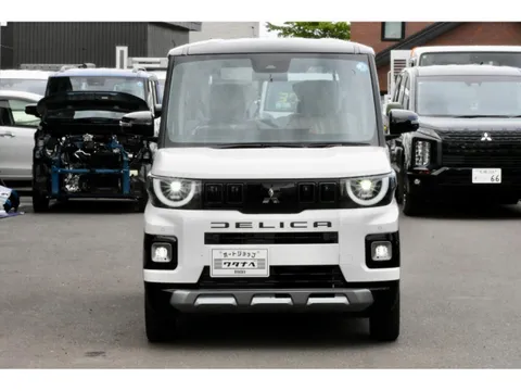 Mitsubishi Delica Mini