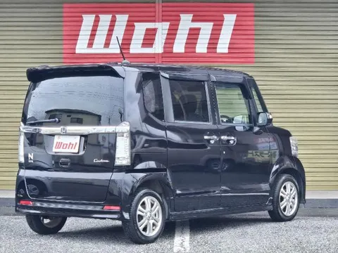 Honda N-BOX Custom