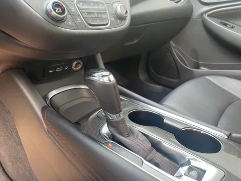 Chevrolet Malibu XL