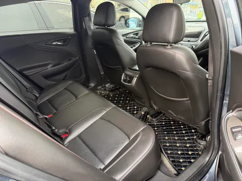 Chevrolet Malibu XL