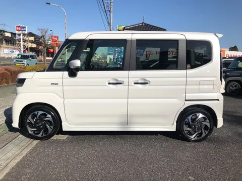 Suzuki Spacia Custom