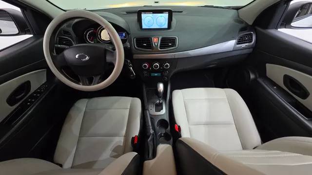 Renault SM3