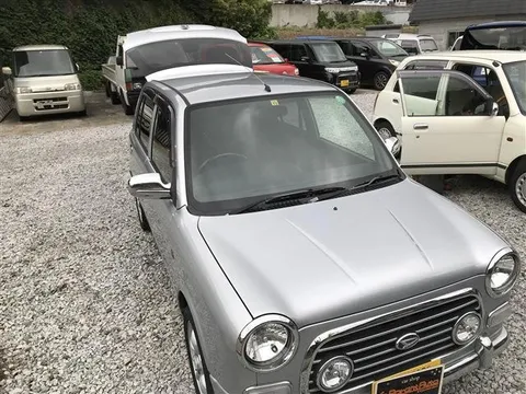 Daihatsu Mira Gino