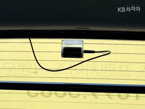 Kia Deluxe