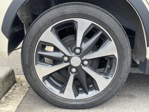 Mitsubishi eK X Space