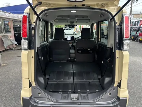 Suzuki Spacia Gear
