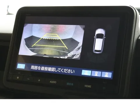 Honda N-BOX Custom