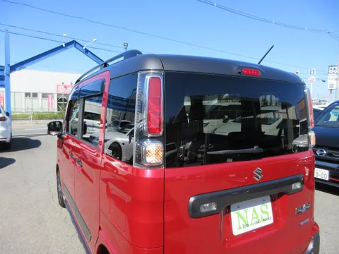 Suzuki Spacia Gear