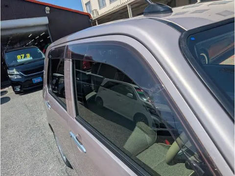 Daihatsu Mira Tocot