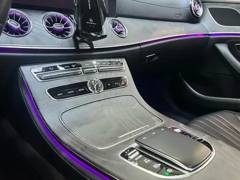Mercedes-Benz Mercedes-Benz CLS