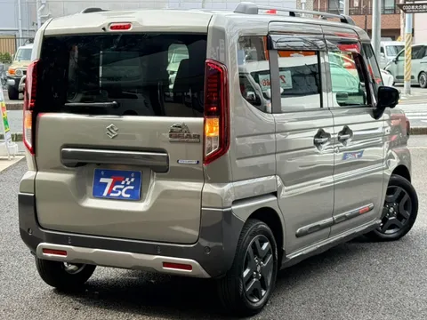 Suzuki Spacia Gear