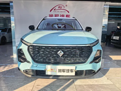 Baojun RS-3