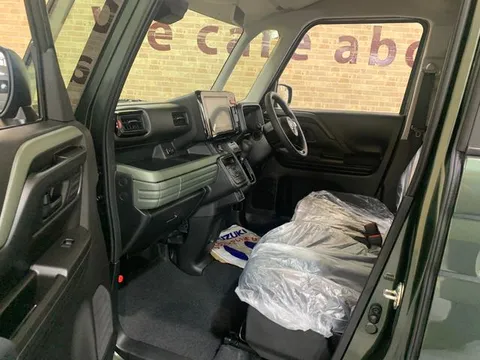 Suzuki Spacia Gear