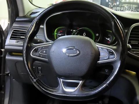 Renault Talisman (SM6)
