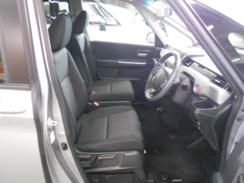 Honda Freed Plus