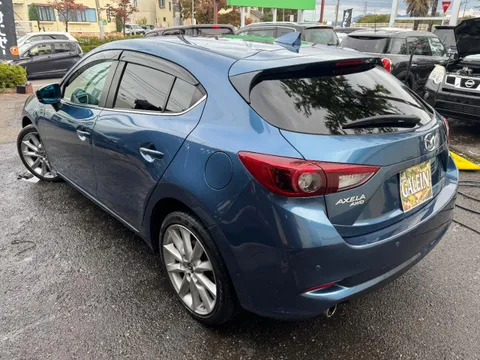 Mazda Axela Sport