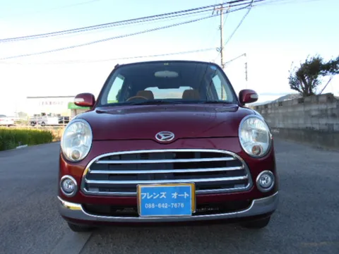 Daihatsu Mira Gino