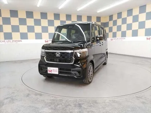 Honda N-BOX Custom