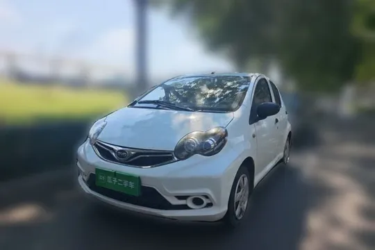 BYD F0