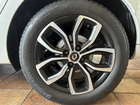 Renault Lutecia