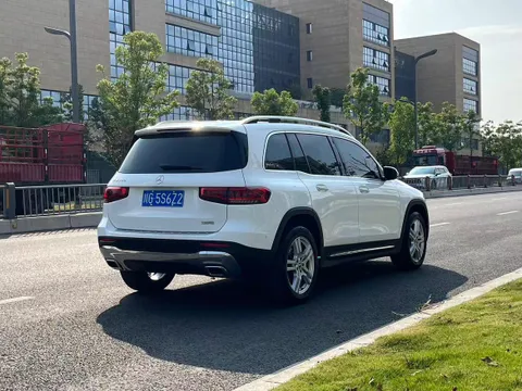 Mercedes-Benz Mercedes-Benz GLB