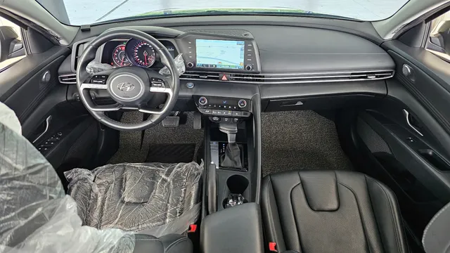 Hyundai Elantra (Avante)
