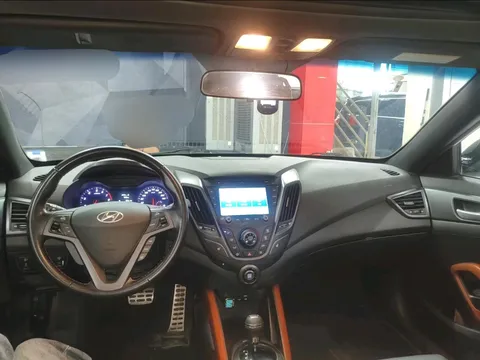 Hyundai Veloster