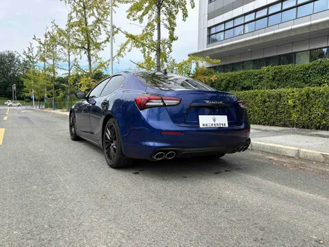 Maserati Ghibli