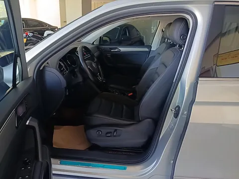 Volkswagen Tiguan L